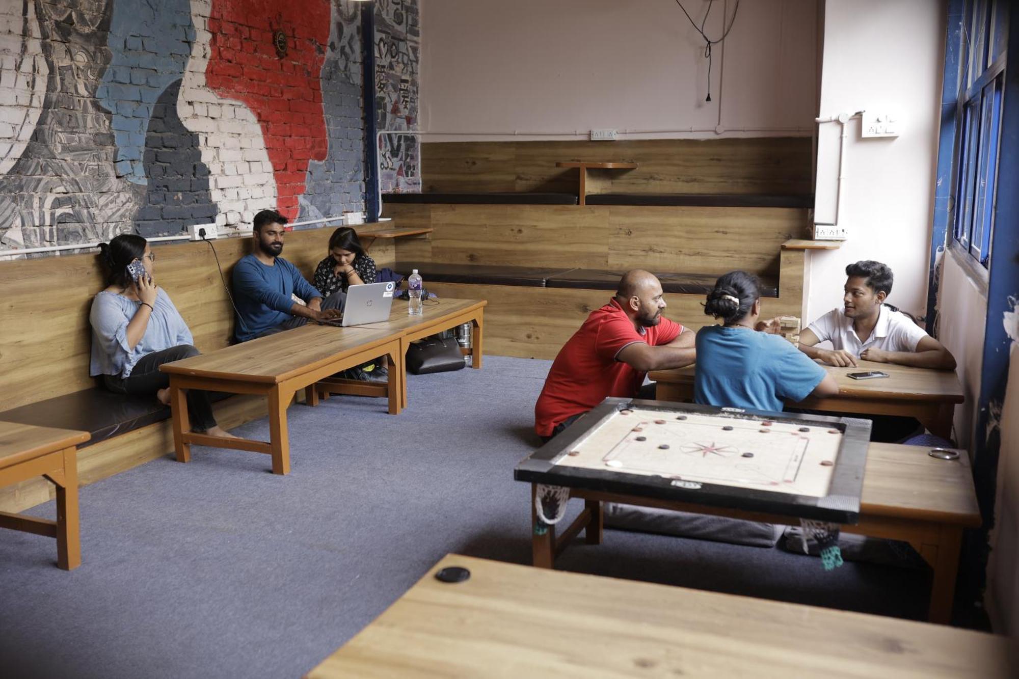 Live Free Hostel Waranasi Zewnętrze zdjęcie