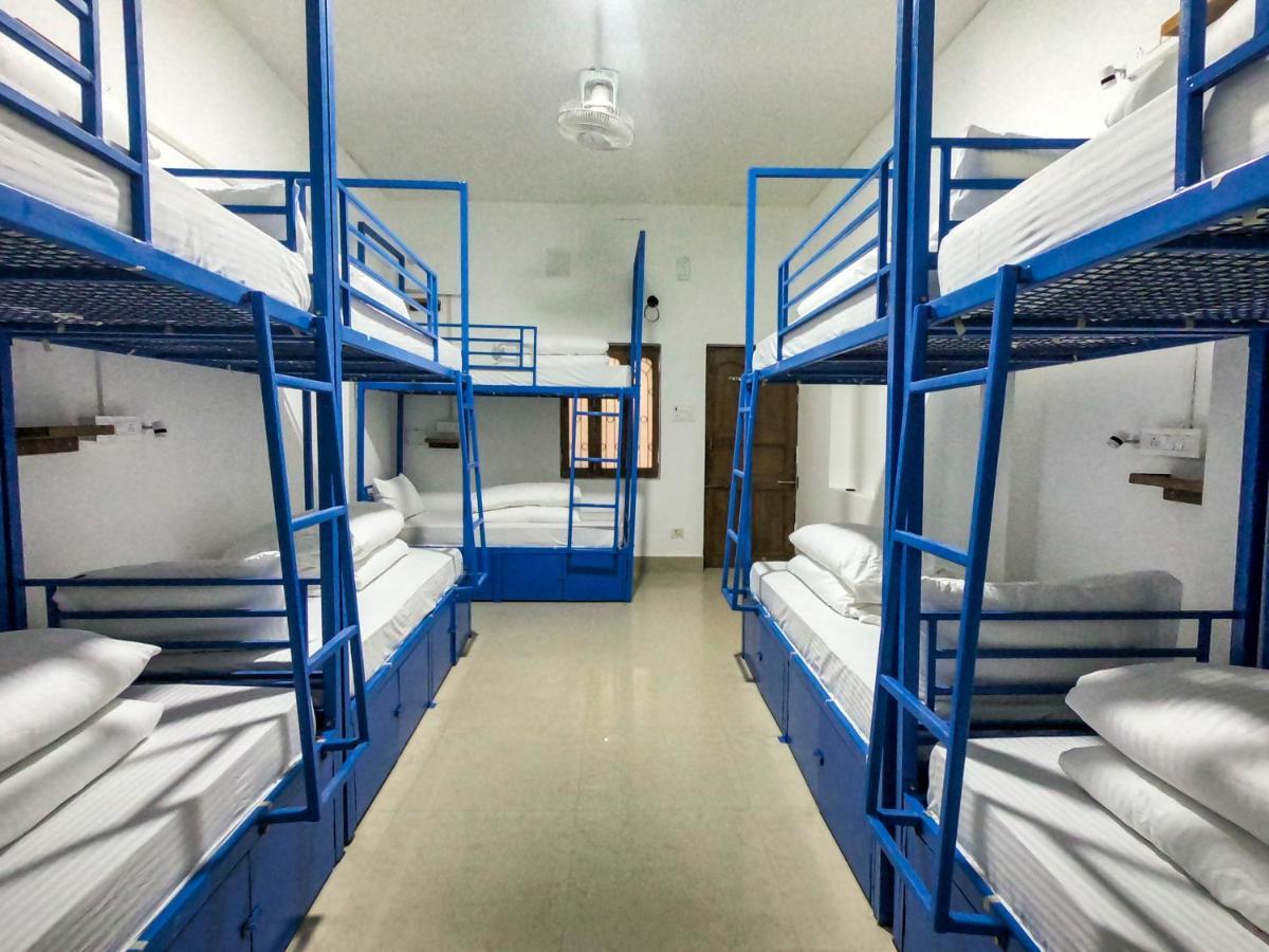 Live Free Hostel Waranasi Zewnętrze zdjęcie